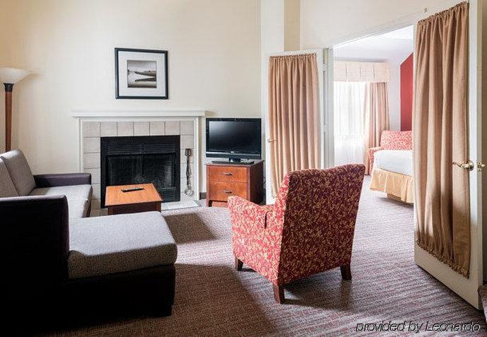 Residence Inn Kansas City Downtown/Union Hill Extérieur photo