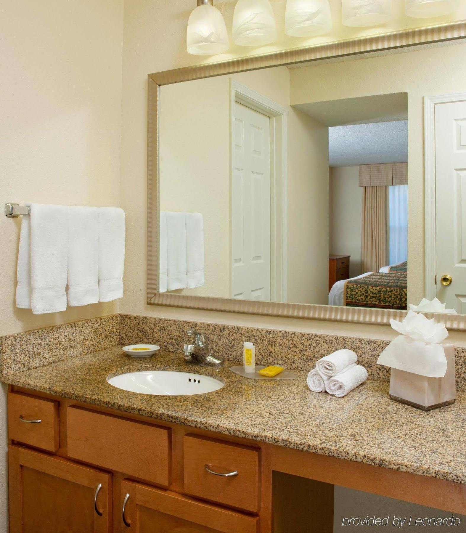 Residence Inn Kansas City Downtown/Union Hill Extérieur photo